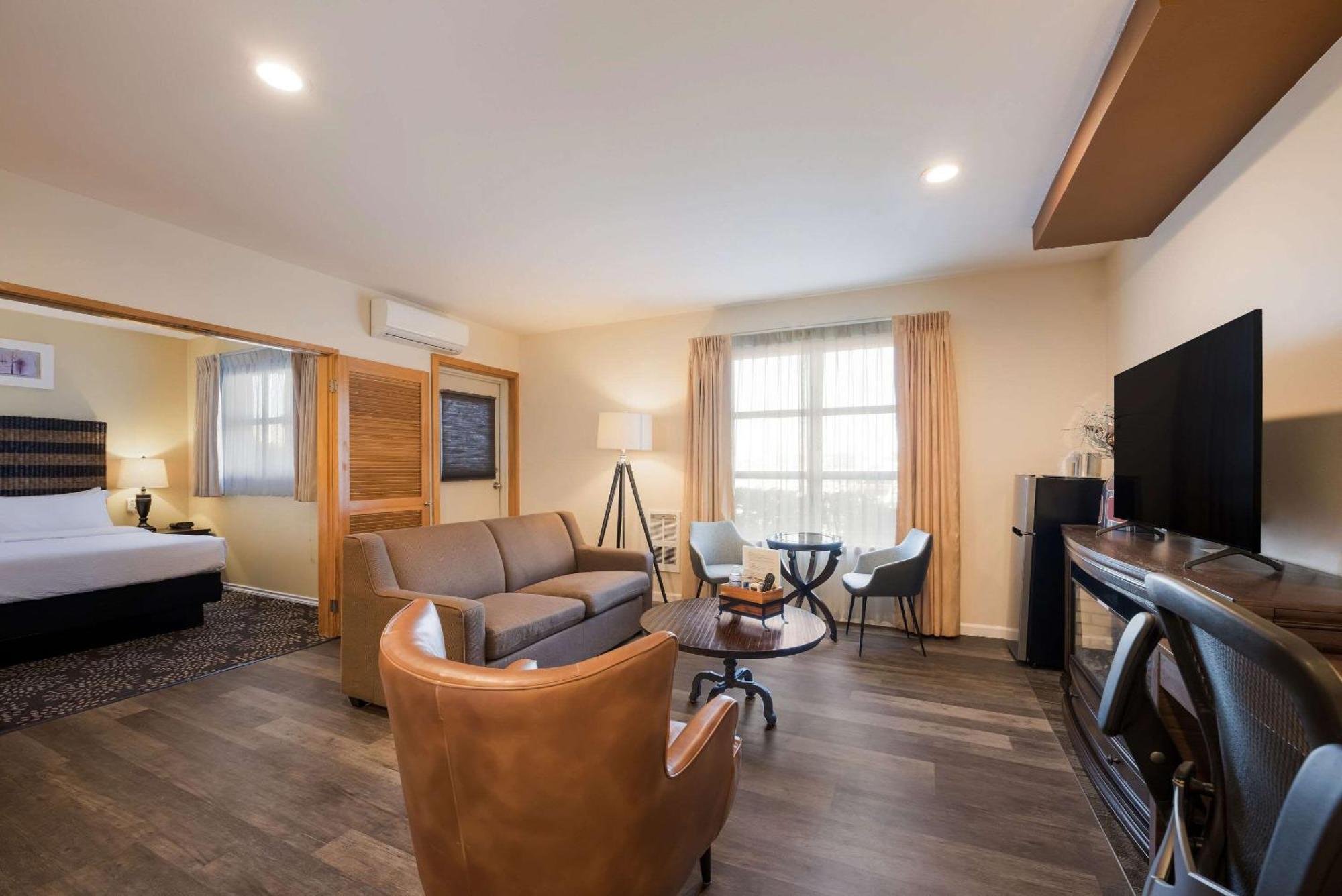 Inn At Port Gardner-Everett Waterfront, Ascend Hotel Collection Extérieur photo